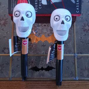 👻 Halloween Solar Lawn Stakes Set of 2 Skulls Bundle Lot